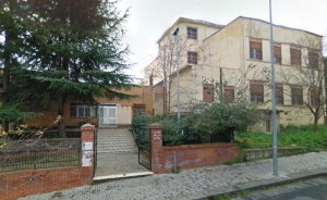 La scuola di via Europa a Francofonte