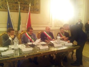 La firma del protocollo anticorruzione
