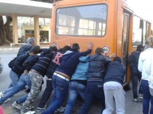 autobus-spingere