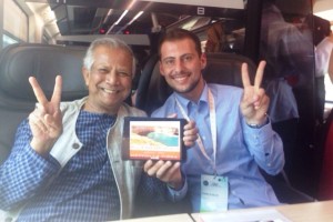 Muhammad Yunus con Daniele Valvo