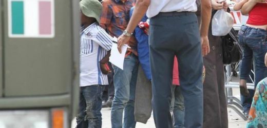 Migranti minori non accompagnati, AccoglieRete: “Esauriti i posti dell’accoglienza, 120 in attesa a RG e 90 ad Augusta”