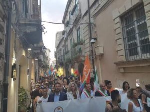 Un momento del corteo