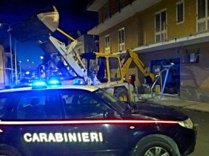 bancomat-escavatore