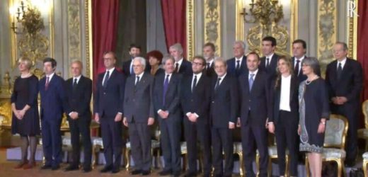 Ecco il governo Gentiloni fotocopia di quello di Renzi, su 18 ministri 12 i riconfermati. Non ci sono Verdini e Scelta Civica