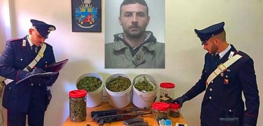 Individuato ed arrestato l’uomo che nascondeva kalashnikov, ordigni rudimentali e droga in un garage del centro di Lentini