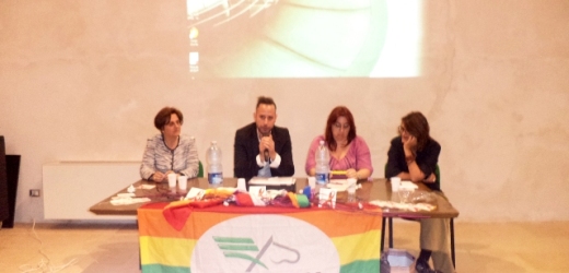 “Uniti contro il pregiudizio”, grande partecipazione ieri a Siracusa all’appuntamento promosso da Arcigay sull’Aids