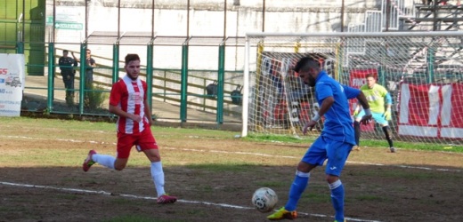 Un combattente Siracusa rimonta due reti e pareggia 2-2 a Vittoria