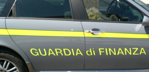 La Guardia di Finanza contro le false attestazioni per il ticket, e c’era anche chi perceviva la pensione di familiari deceduti
