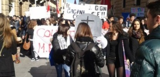 L’ex Provincia non ha un centesimo per la manutenzione delle scuole  superiori e gli studenti siracusani scendono in piazza