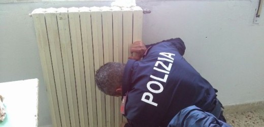 Controlli antidroga della Polizia in una scuola di Siracusa