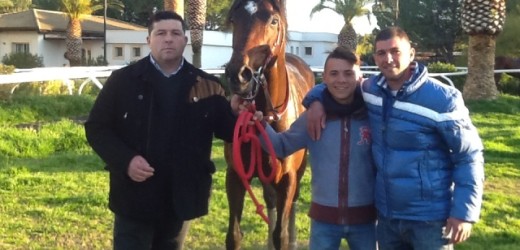 Fatica e combatte Preston per avere la meglio nel Premio Kampis sul doppio km all’Ippodromo del Mediterraneo