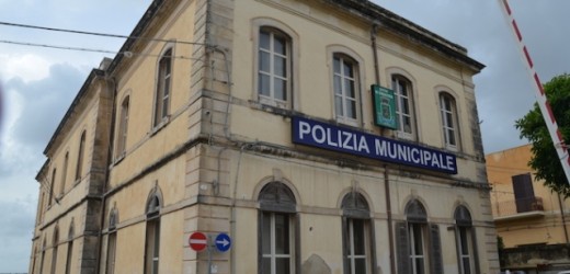 Dal 23 febbraio il pagamento e lo svincolo delle auto rimosse avverrà in via Molo nella sede della Polizia Municipale