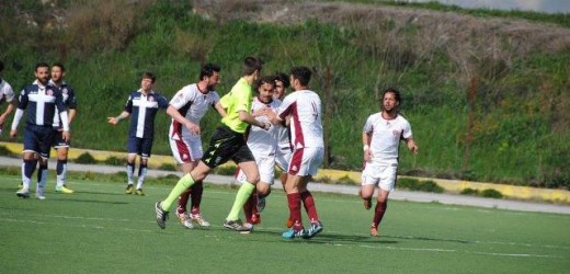 Tradito nel recupero il Noto regala la posta al Rende per 1-2 in una partita tesa segnata nel finale da 3 espulsioni