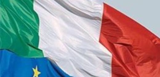 Cerimonia del 2 Giugno nel piazzale della Capitaneria di Porto a Siracusa per il 71° anniversario nascita della Repubblica