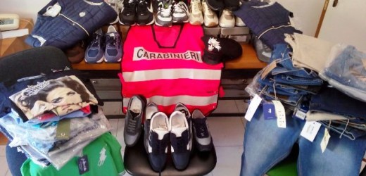 Sequestrata dai Carabinieri di Noto merce contraffatta, denunciati due cittadini marocchini
