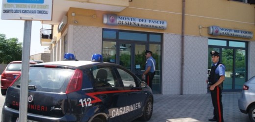 Rapinata stamane la Monte dei Paschi di Floridia da due individui, oltre 150 mila euro il bottino