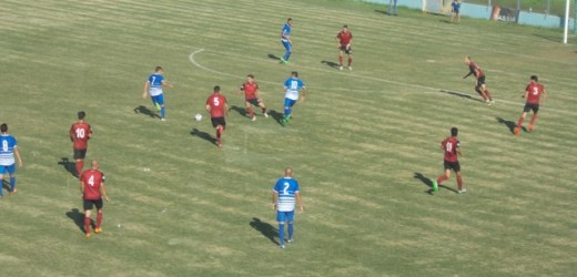 Il Siracusa combatte e vola avendo la meglio 3-2  sulla Reggina che non affrontava da più di un ventennio