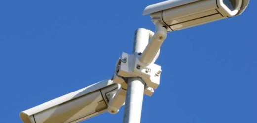 Noto, la Polizia denuncia un 17enne per il furto delle telecamere della videosorveglianza nel centro abitato