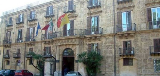 Il sistema sociale siciliano ormai al collasso lunedì a Palermo per chiedere l’intervento di un governo regionale sordo