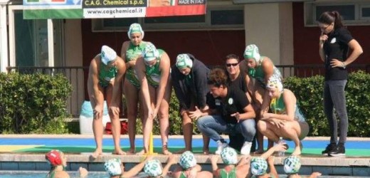 L’Ortigia rosa sconfitta 12-9 dallo Sporting Club Flegreo in una partita condizionata dall’arbitraggio