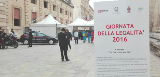 “Colora il tuo futuro”, Giornata della Legalità questa mattina ad Ortigia con i Carabinieri e oltre 200 ragazzi delle scuole