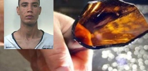 Rosolini, giovane marocchino violento tenta di uccidere l’ex convivente ferendola al collo con dei vetri rotti