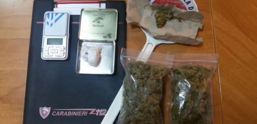 Ferla, i Carabinieri arrestano due giovani per spaccio di droga, avevano in auto 117 grammi di marijuana e due bilancini
