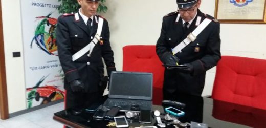 Mentre i siracusani festeggiavano S. Lucia “i soliti ignoti” rubavano in alcune abitazioni. I Carabinieri sulle loro tracce