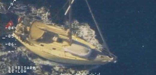 Cattura in alto mare da parte della Guardia di Finanza del veliero autore dello sbarco di 21 migranti a Vendicari