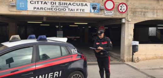Siracusa, aggressione verbale di alcuni giovani nei confronti di un senzatetto al parcheggio Talete, intervengono i Carabinieri